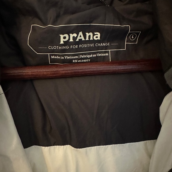 Prana Long Puffer Jacket – Black – Size L – NWT – RN#124977 - Picture 3 of 6